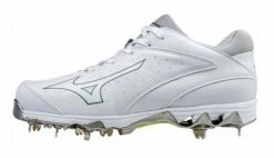 Mizuno Women's 9 Spike Swift 4 Fastpitch Softball Cleat Shoe White 320510